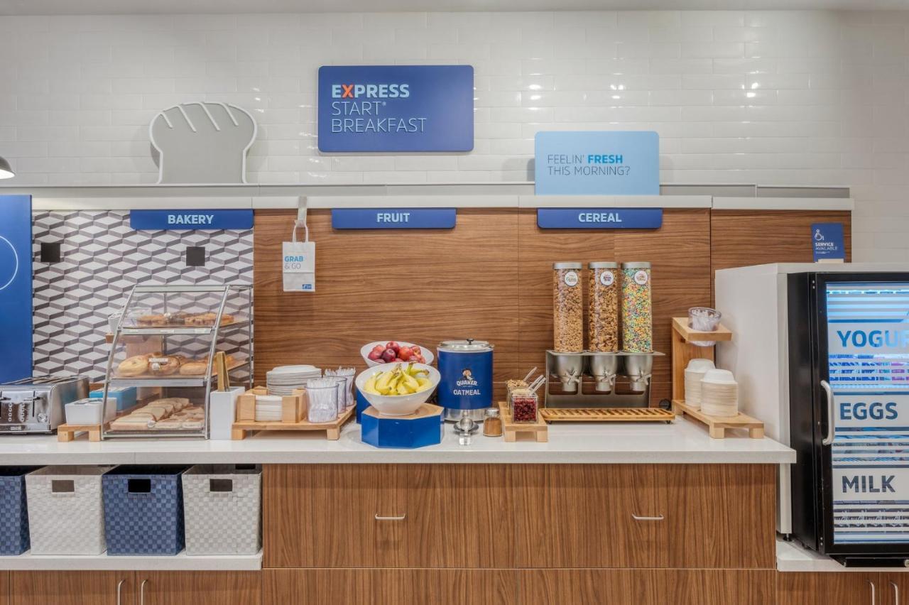 Holiday Inn Express Troy By Ihg מראה חיצוני תמונה